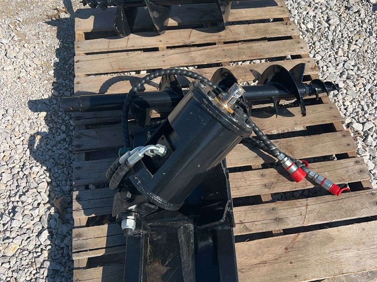 sdlanch-mini-skid-steer-hydraulic-auger-image-1