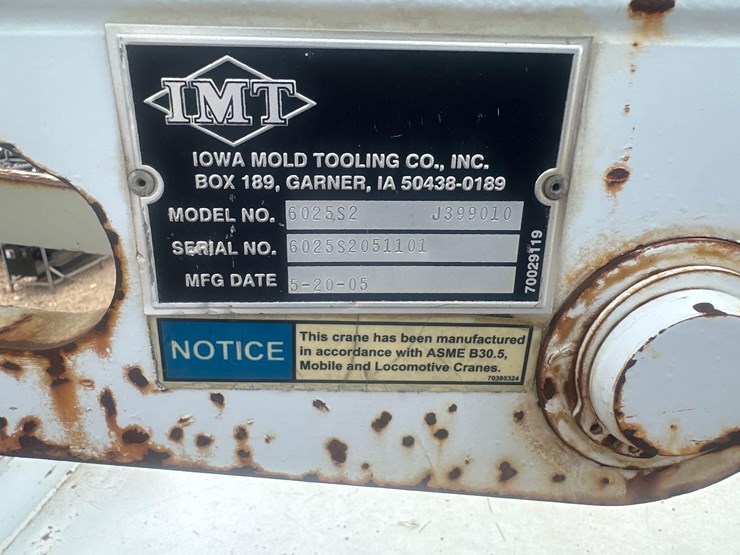 2005-ford-f650-image-21