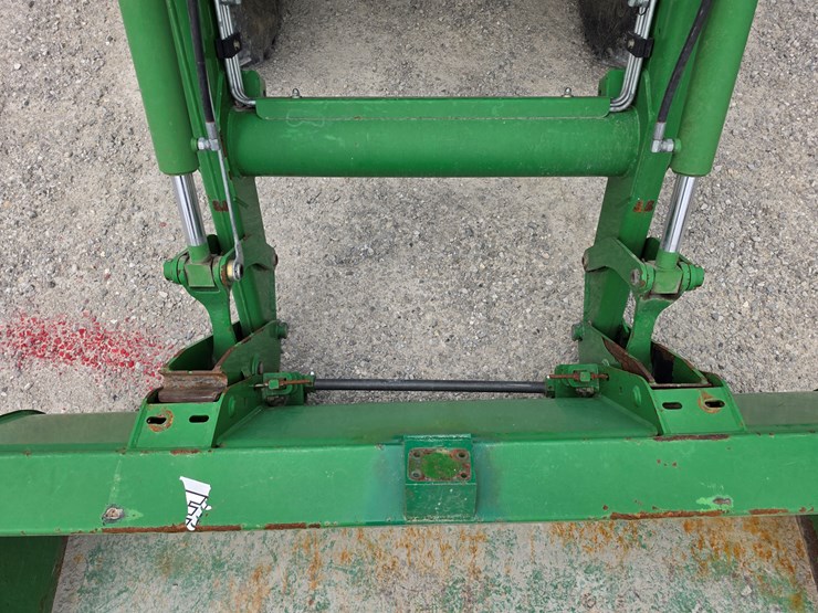 2009-john-deere-6115d-image-5