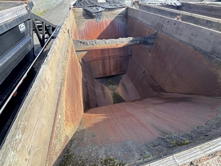 1992-king-load-image-6