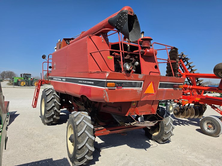 1983-international-1420-image-13