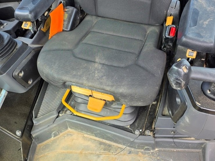 2021-caterpillar-d5-lgp-image-65