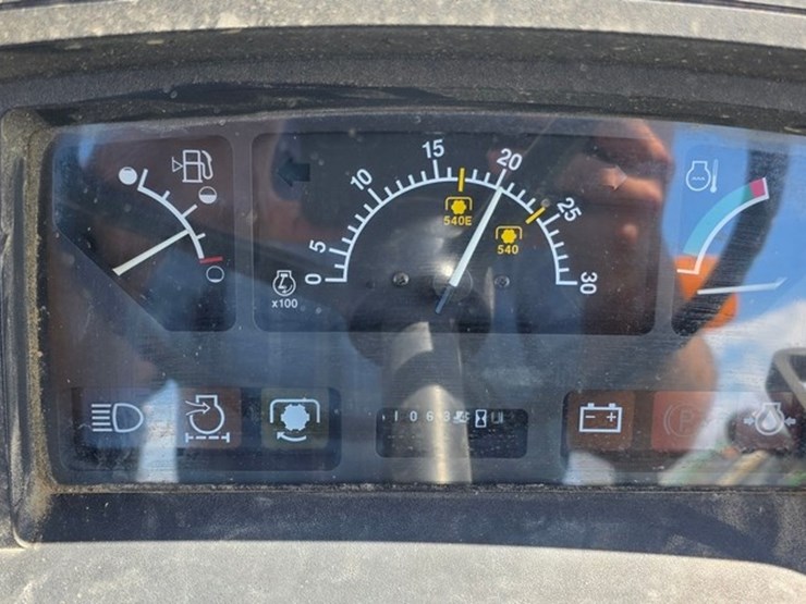 1995-john-deere-5200-image-56