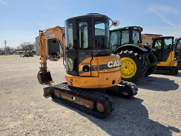 2008-case-cx50b-image-15