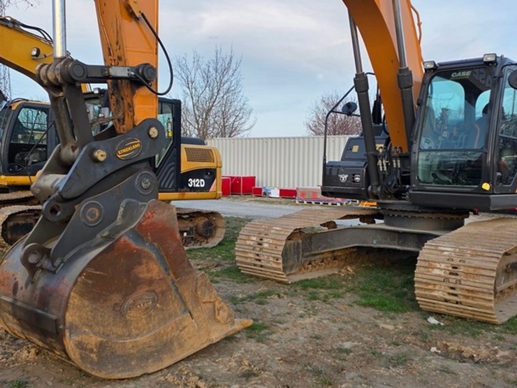 2022-case-cx250d-image-57