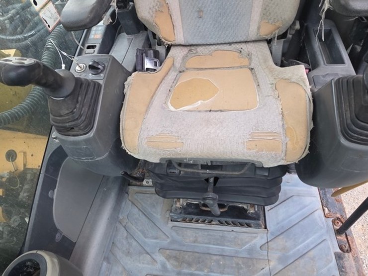 2010-caterpillar-312d-image-68