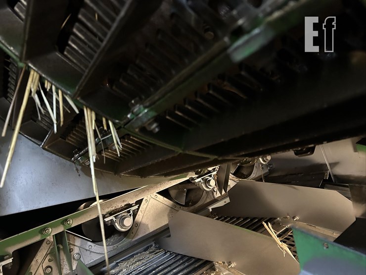 2012-john-deere-s690-image-21