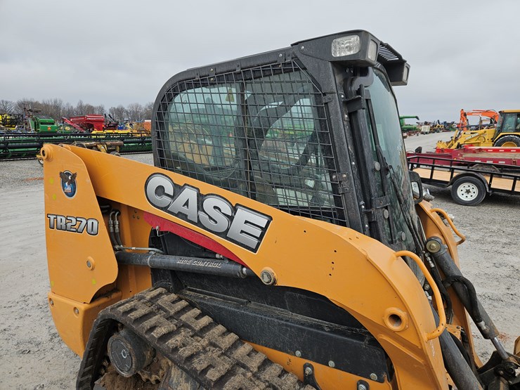 2015-case-tr270-image-13