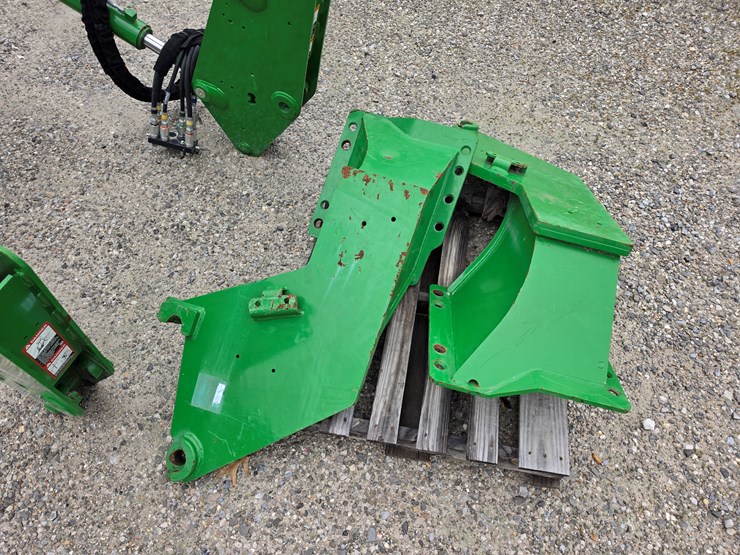 2021-john-deere-700m-image-6