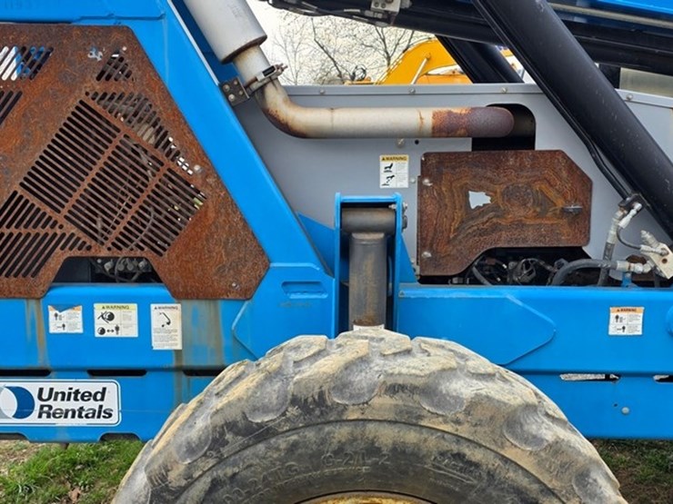 2011-genie-gth844-image-22