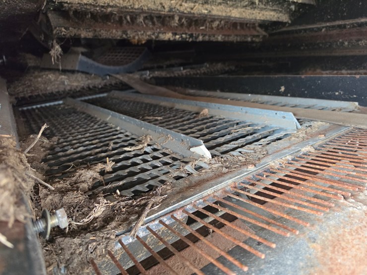 2013-case-ih-8230-image-17