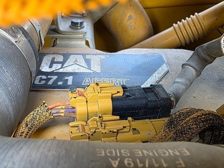 2021-caterpillar-d5-lgp-image-64