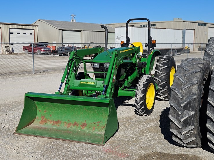 2018-john-deere-5075e-image-24