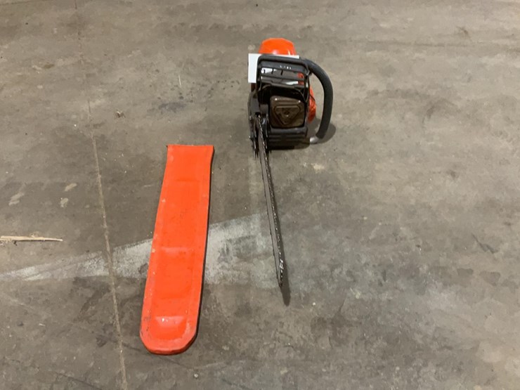 #115-•-husqvarna-585-chainsaw*-image-4