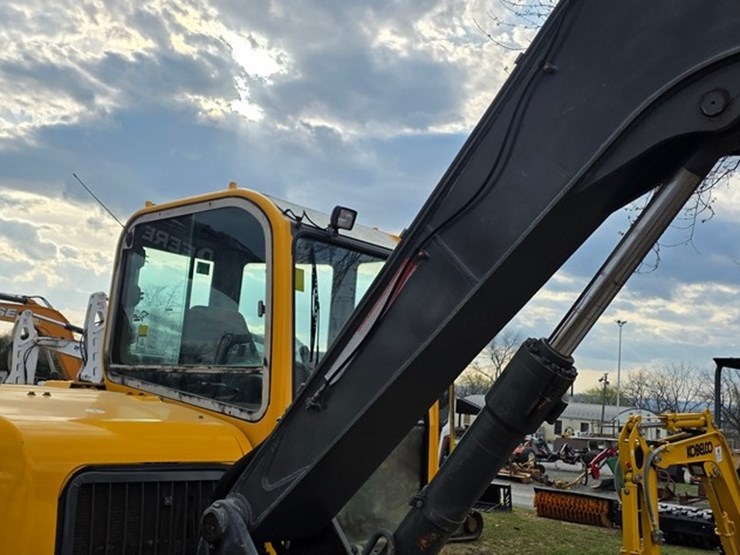 2008-volvo-ecr88-image-14