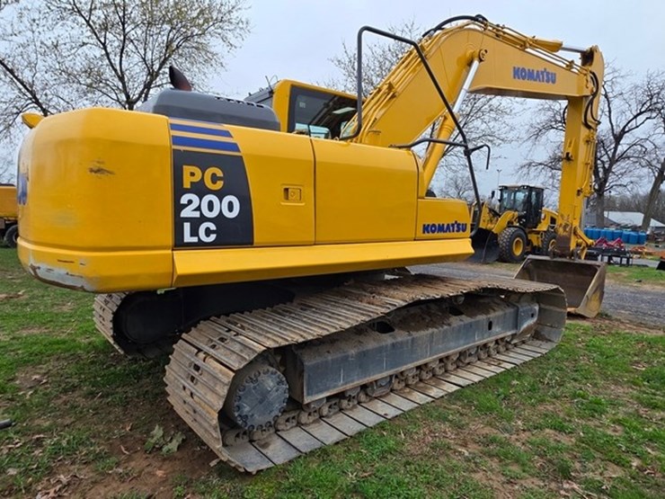 2012-komatsu-pc200-lc-8-image-3