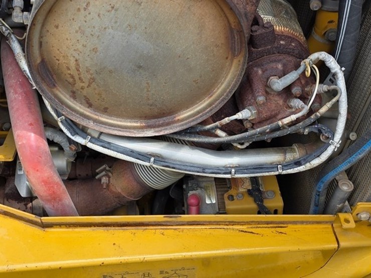 2012-caterpillar-d6t-xl-image-61