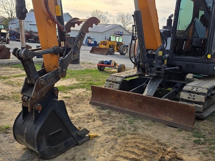 2021-case-cx80c-image-49