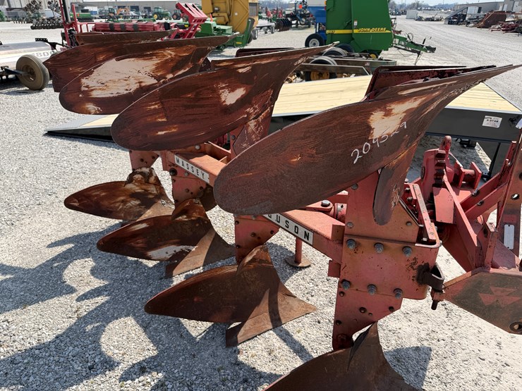 massey-ferguson-57-image-6