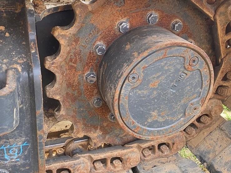 2021-case-cx80c-image-32