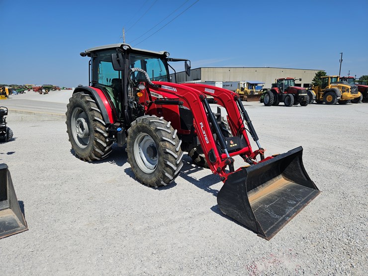 2019-massey-ferguson-6713-image-1