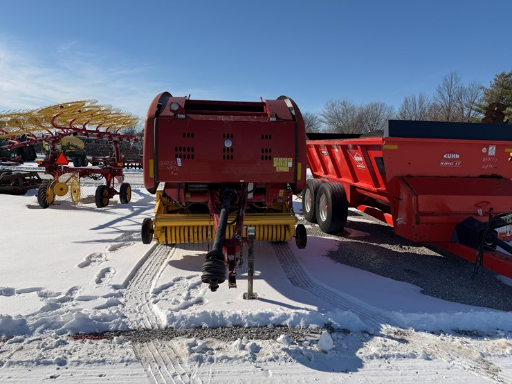 2016-new-holland-450-image-2