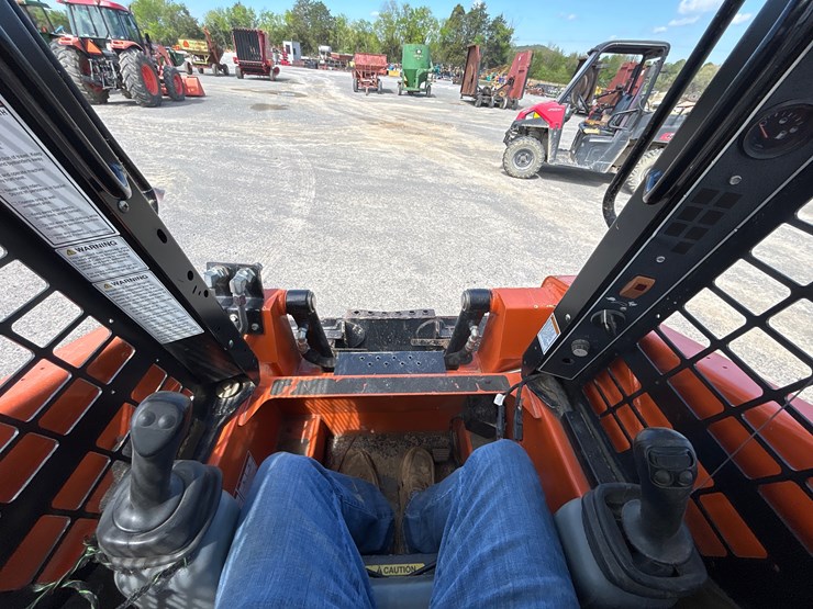 2021-gehl-rt105-image-15