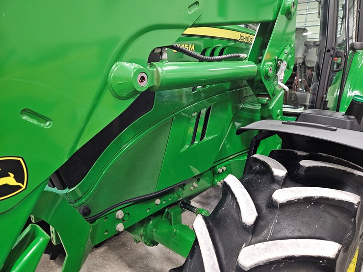 2020-john-deere-6145m-image-21
