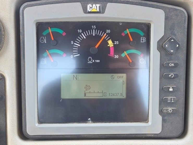 2012-caterpillar-d6t-xl-image-94