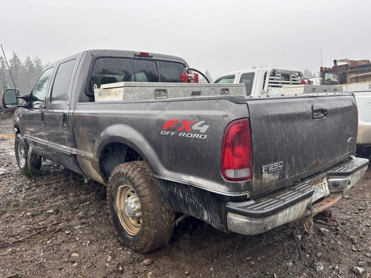 2004-ford-f250-sd-image-3