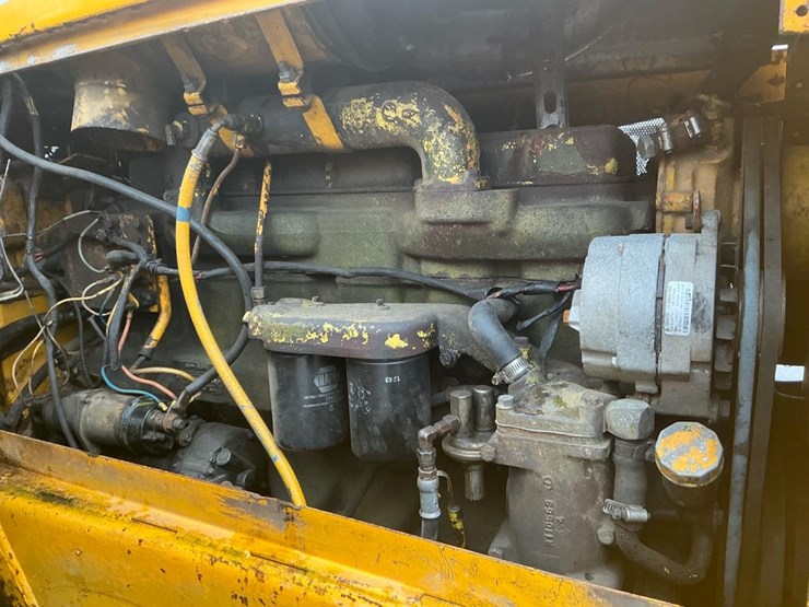 1989-john-deere-640d-image-11