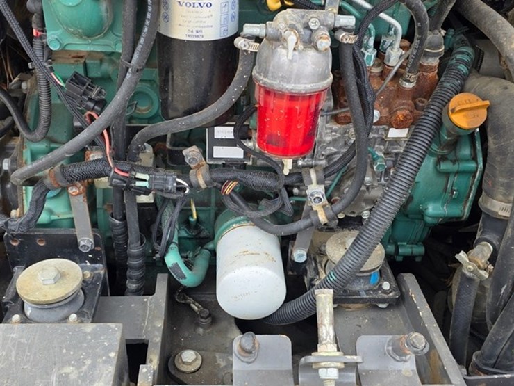 2008-volvo-ecr88-image-52