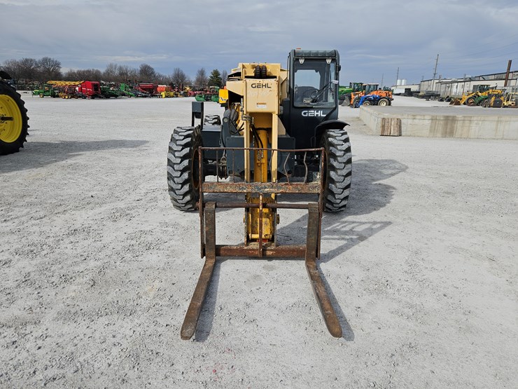 2015-gehl-rs6-42-image-2