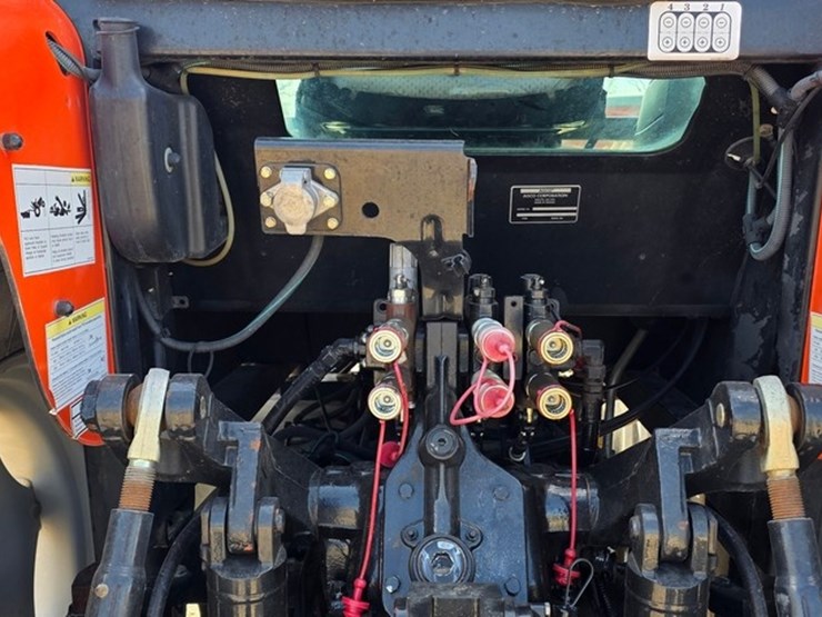 2005-agco-lt75-image-22