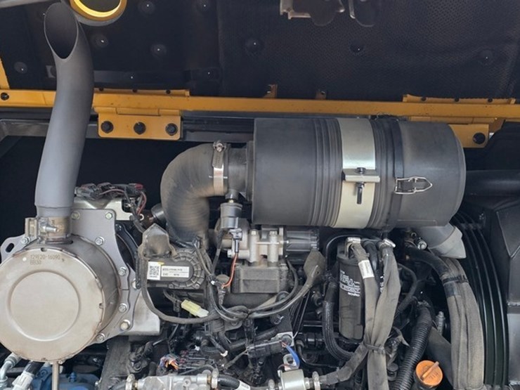 2020-new-holland-e57c-image-56