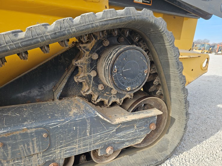 2020-deere-325g-image-15