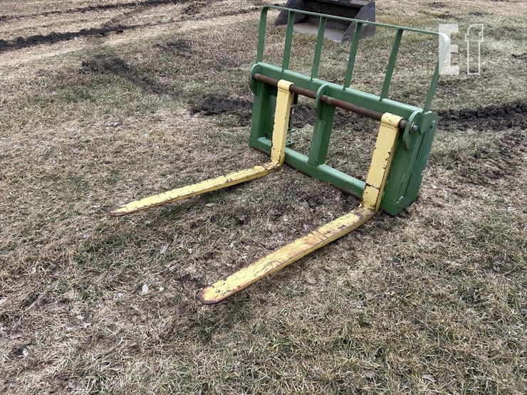 john-deere-740-image-1