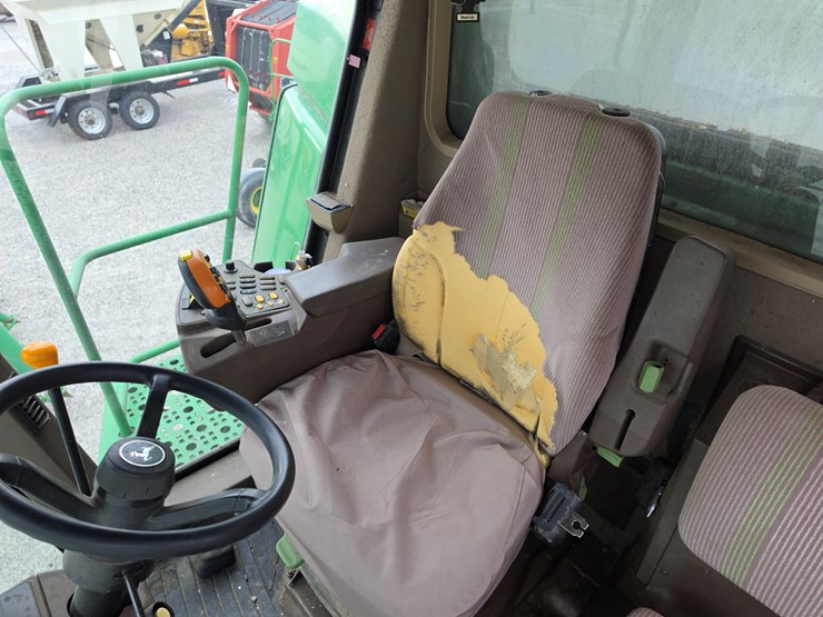 2006-john-deere-9560-sts-image-9