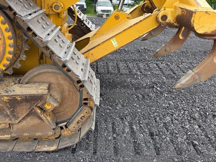 2012-caterpillar-d6t-xl-image-21