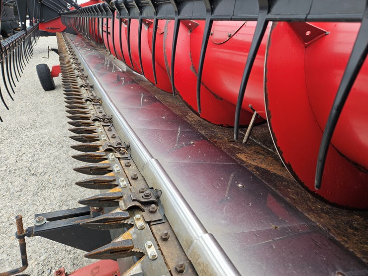 2013-case-ih-3020-image-3