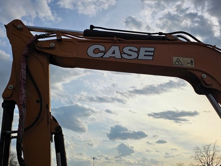 2021-case-cx80c-image-48