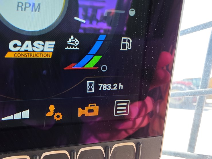 2023-case-tv450b-image-12