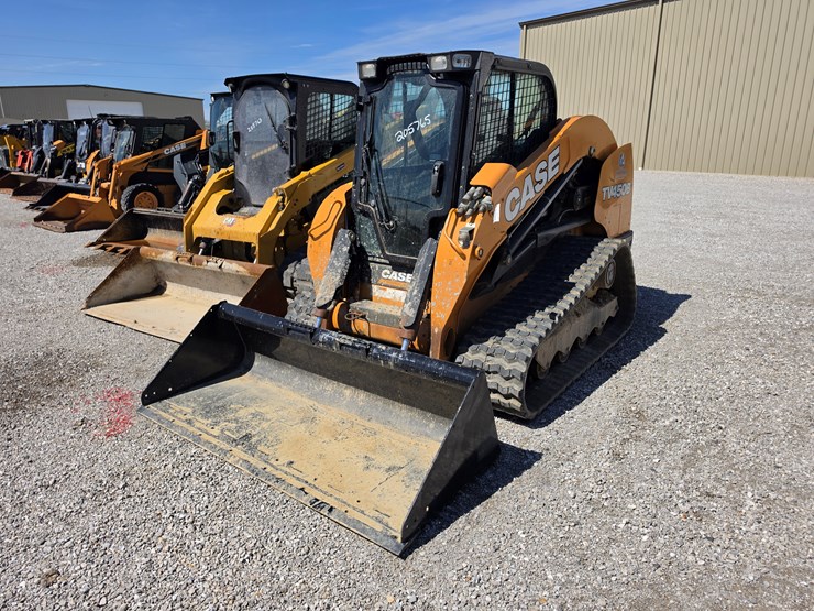 2021-case-tv450b-image-25