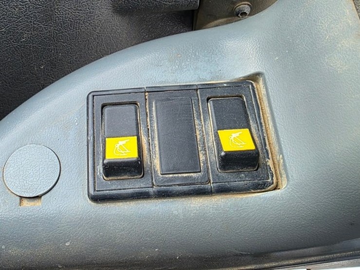 2008-volvo-ecr88-image-67