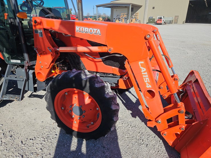 2019-kubota-m6060-image-6