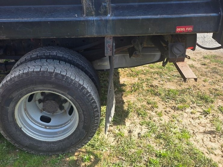 2014-ford-f350-image-16