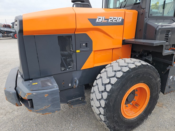 2023-develon-dl220-7-image-21