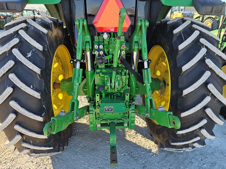 2024-john-deere-6175m-image-18