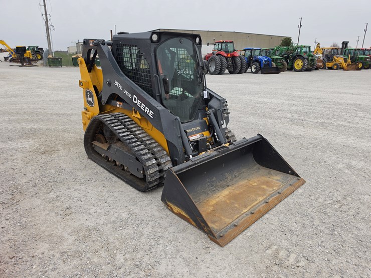 2023-deere-317g-image-24