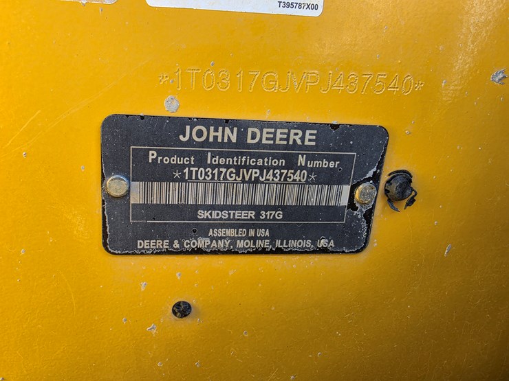 2023-deere-317g-image-16